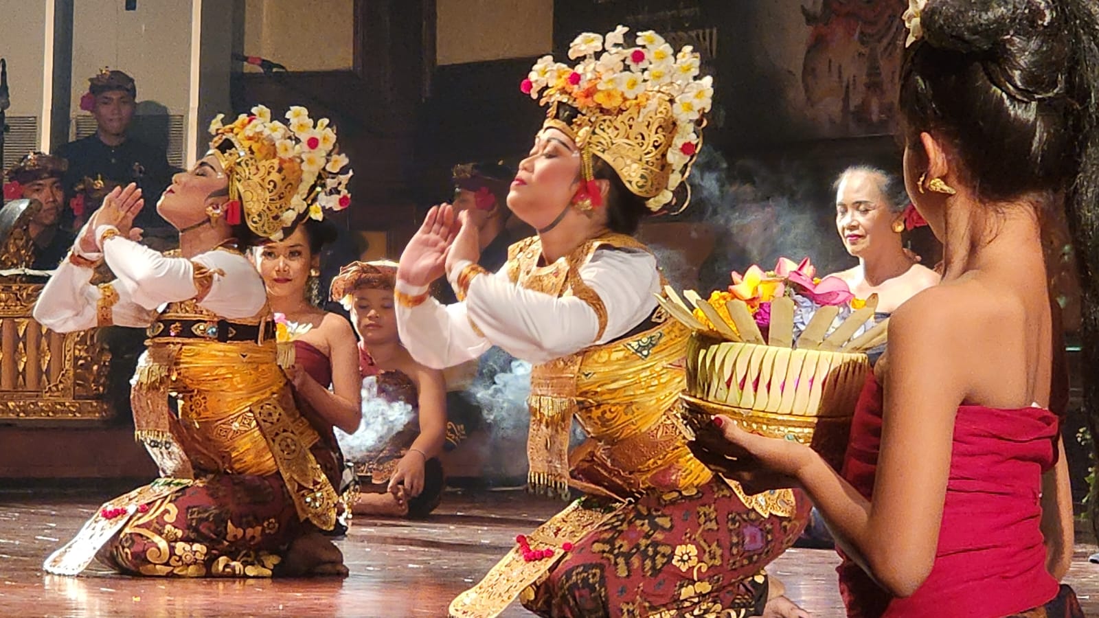 Sanggar Seni Çudamani Pukau Penonton PKB ke-46