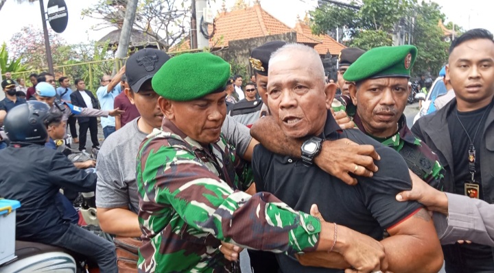 Proses Eksekusi Ricuh