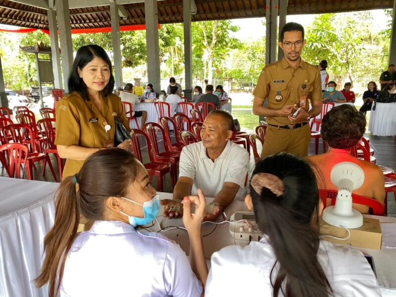 Safari Kesehatan Sasar Kelurahan Panjer - Bali Politika