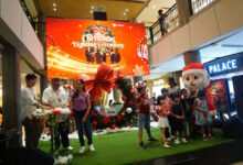 Acara spesial Christmas Lighting Ceremony di Level 21 Mall.
