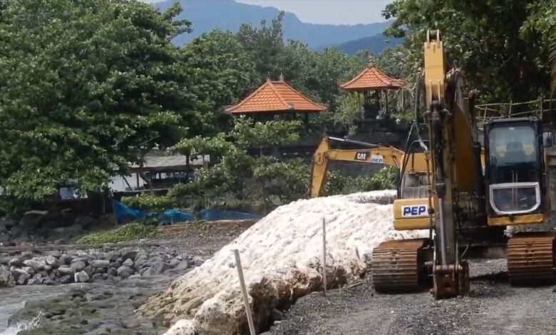 Bising Dari Proyek Revitalisasi Pantai Candidasa, Tamu Pilih Check Out